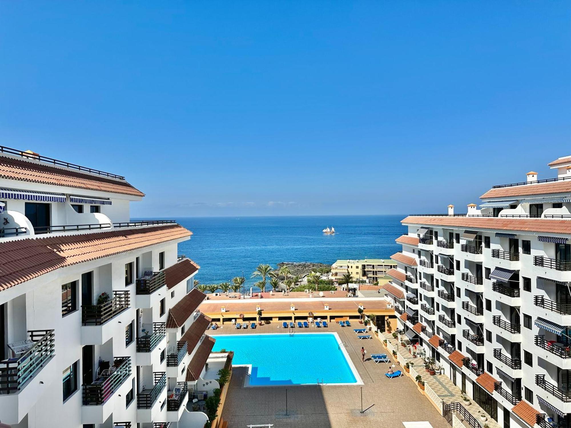 Sunshine Playa Arena Apartment Puerto de Santiago  Bagian luar foto