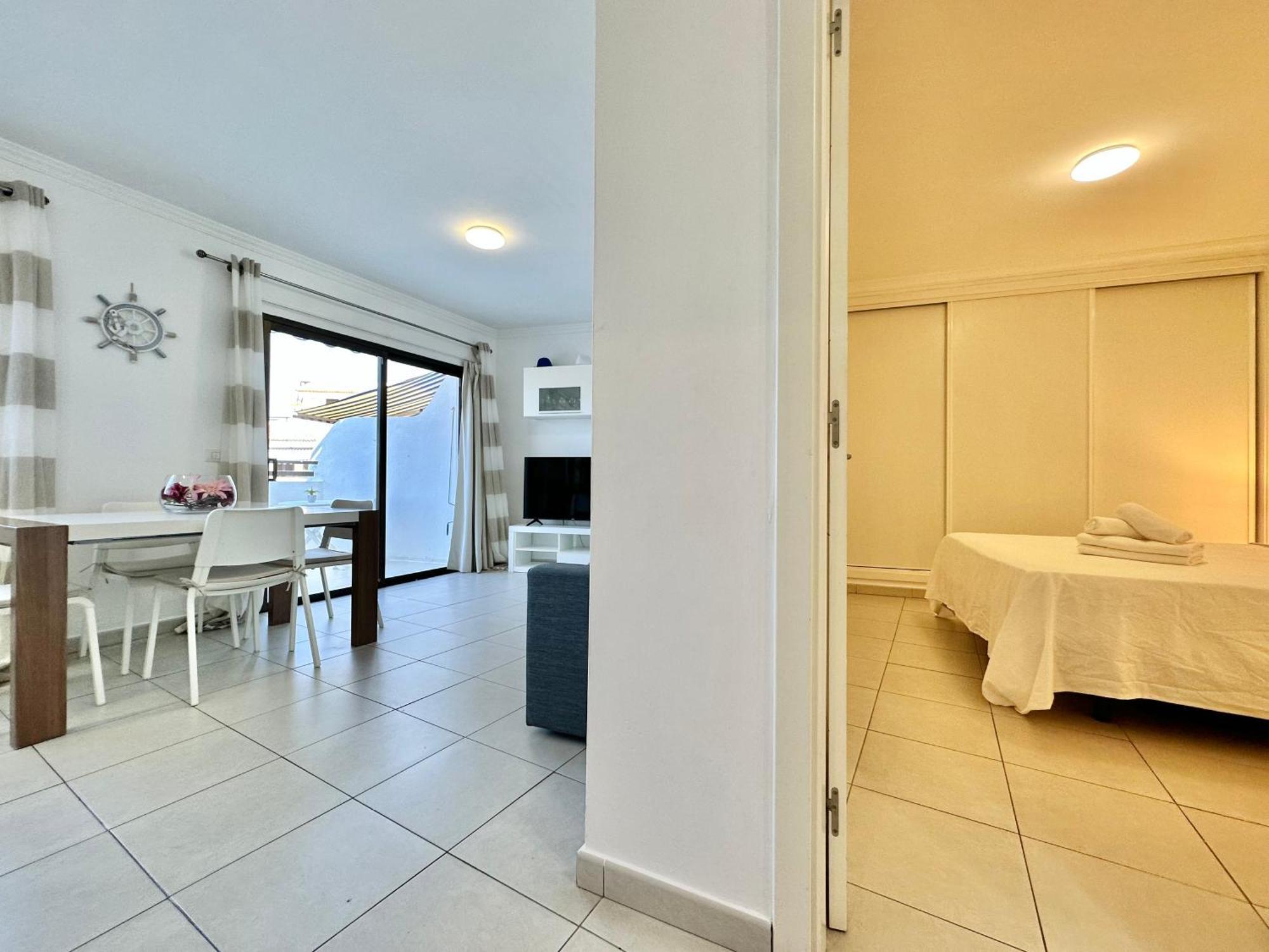 Sunshine Playa Arena Apartment Puerto de Santiago  Bagian luar foto